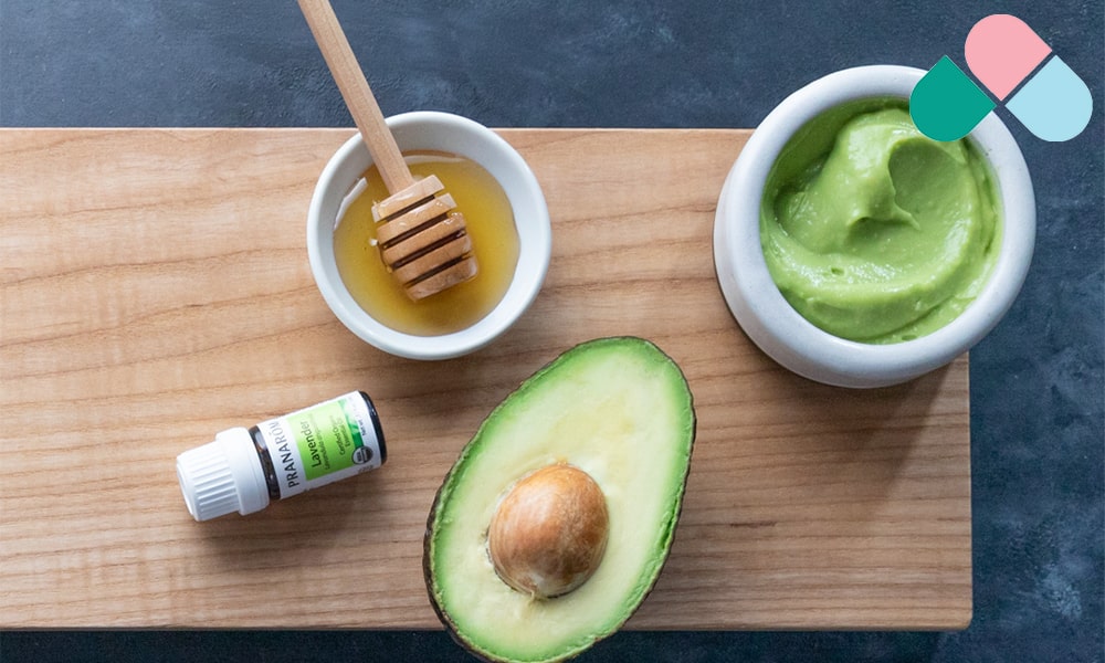 ماسک صورت خانگی با آووکادو و روغن زیتون